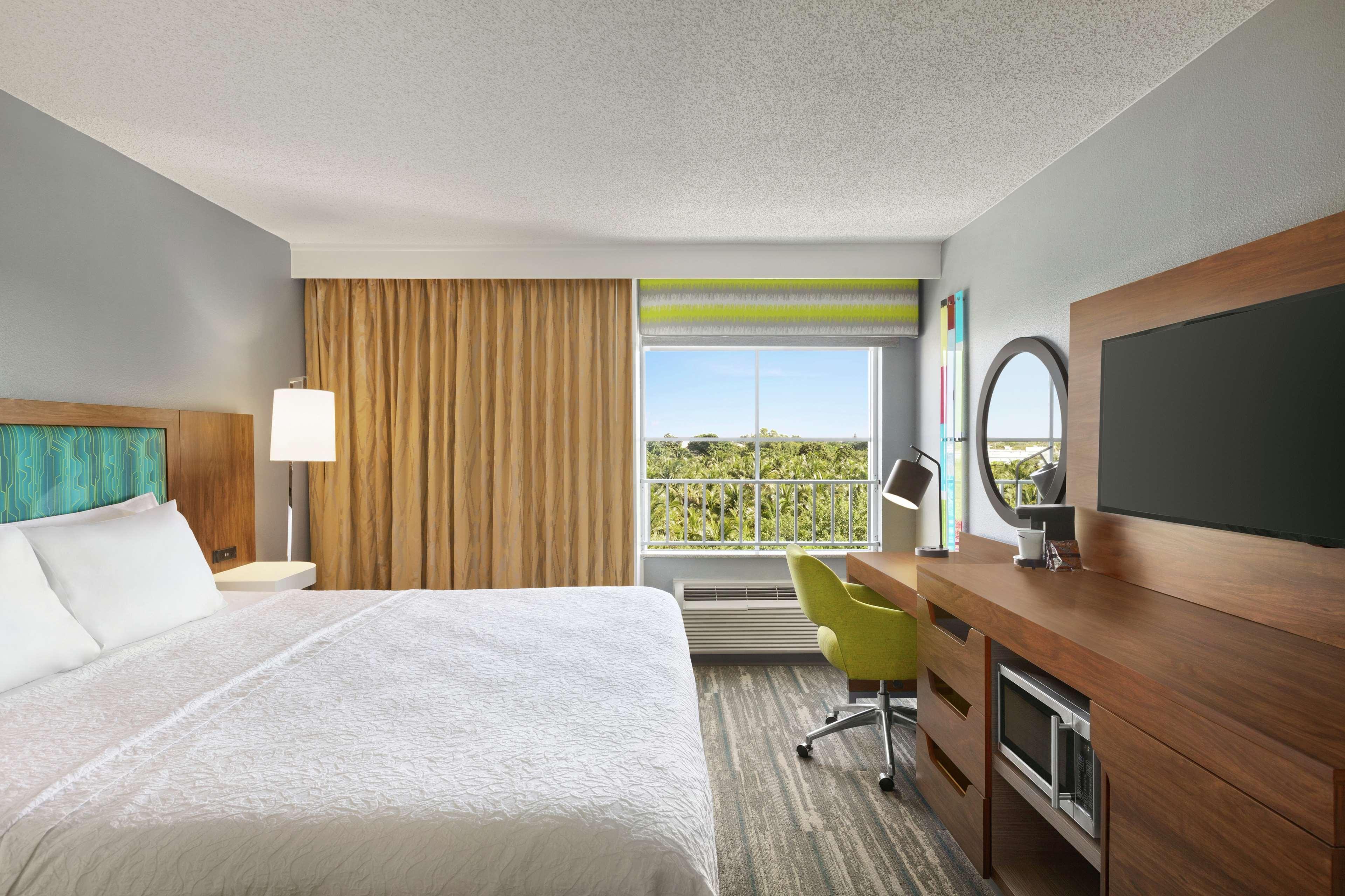 Hampton Inn & Suites Fort Lauderdale Airport Hollywood Exterior foto